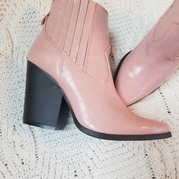 She&In Shoes - Pale Pink Faux Leather Croc Pointed Ankle Boots